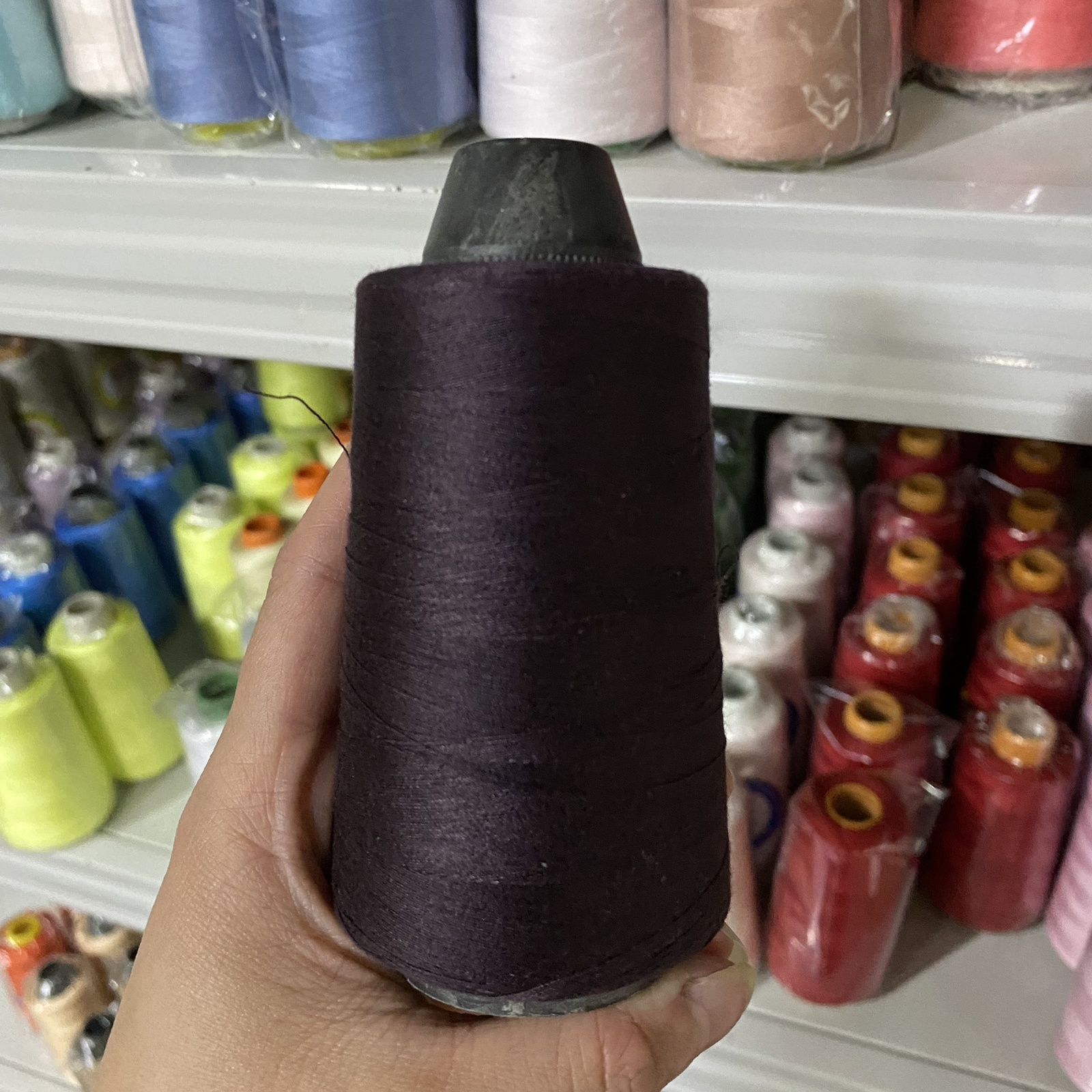 深黑紫色缝纫细线家用402涤纶老式缝纫机手工缝衣平车线大卷