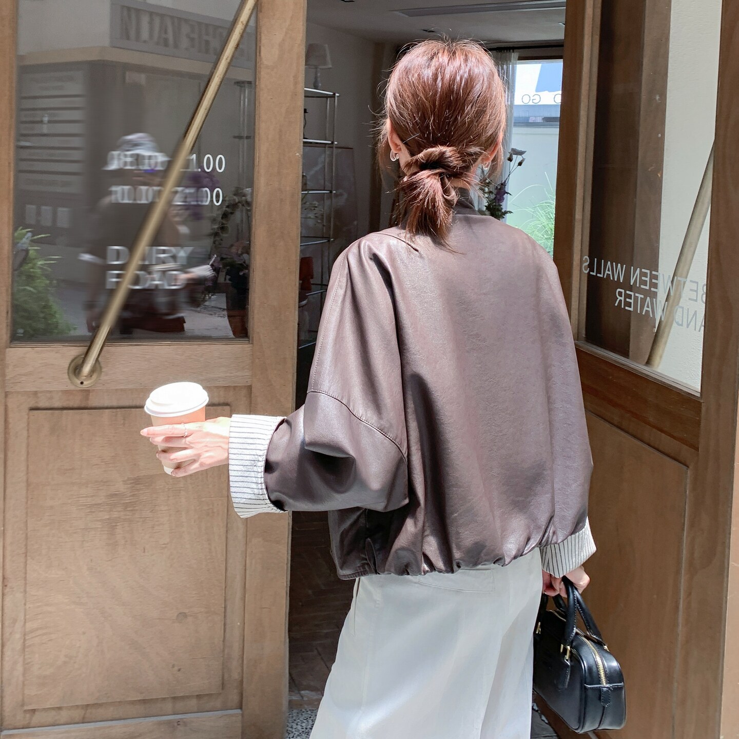 美式棕色短款机车服外套女春秋2025超火好看高级小众皮衣夹克上衣,女装皮衣,艾青服饰