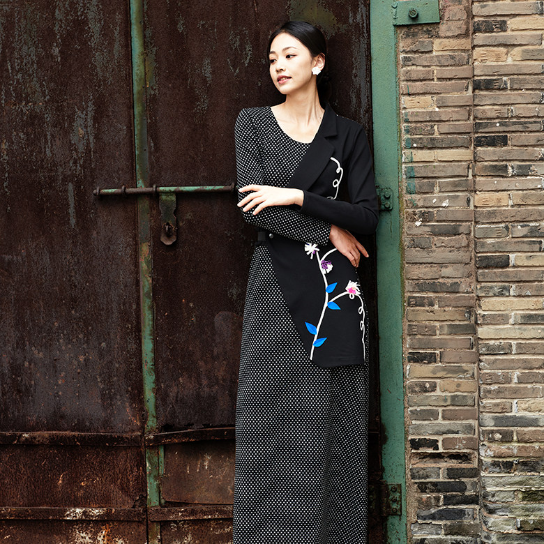 此岸歌声*原创设计店-手工花假两件小袍  斜横花树小（售完即止）