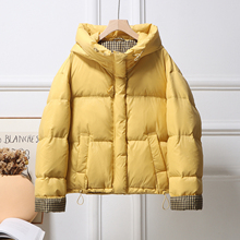 2025冬季新款短款羽绒服女连帽厚款格子卷袖小个子拼接亮色面包服