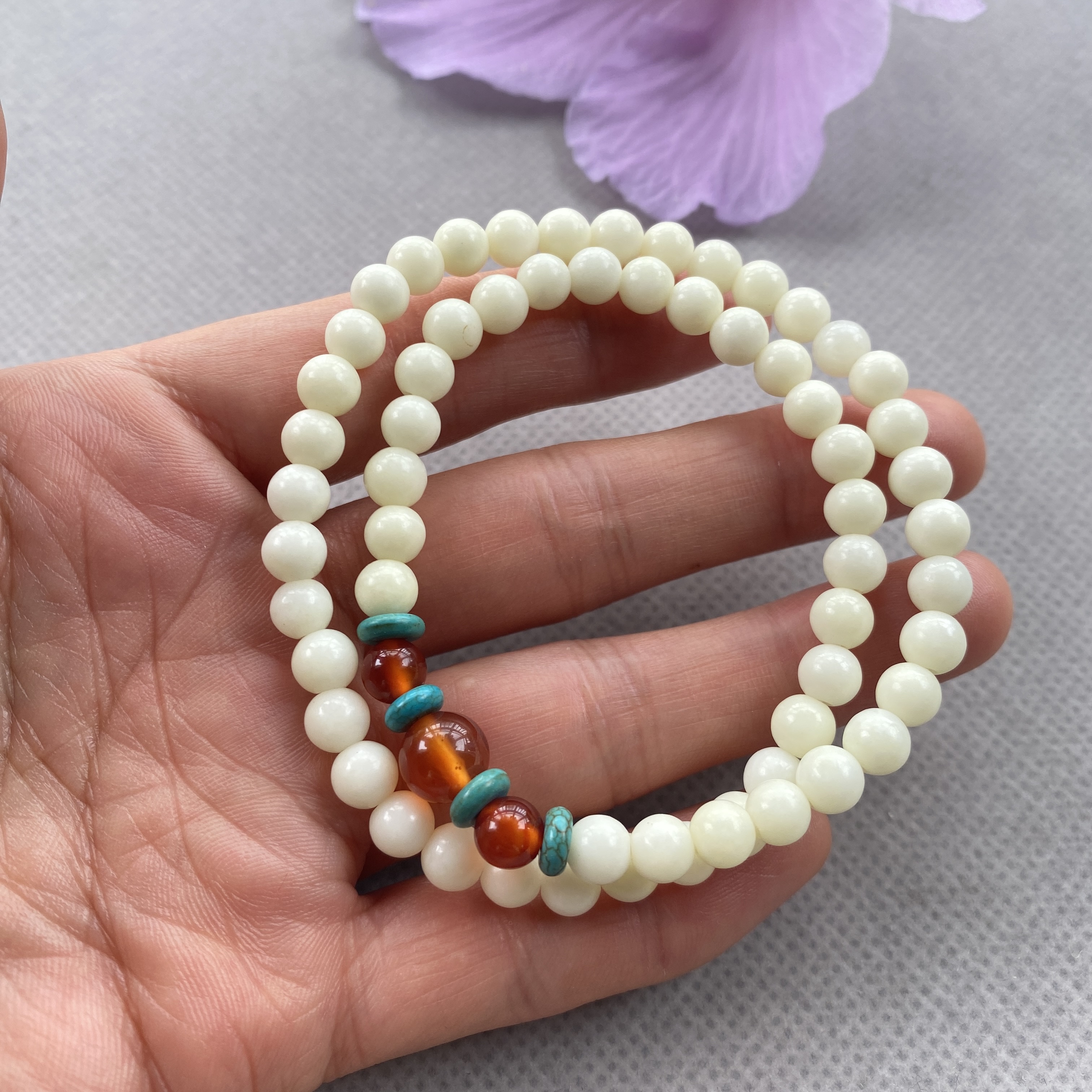 陕西蓝田玉手串卡6珠子