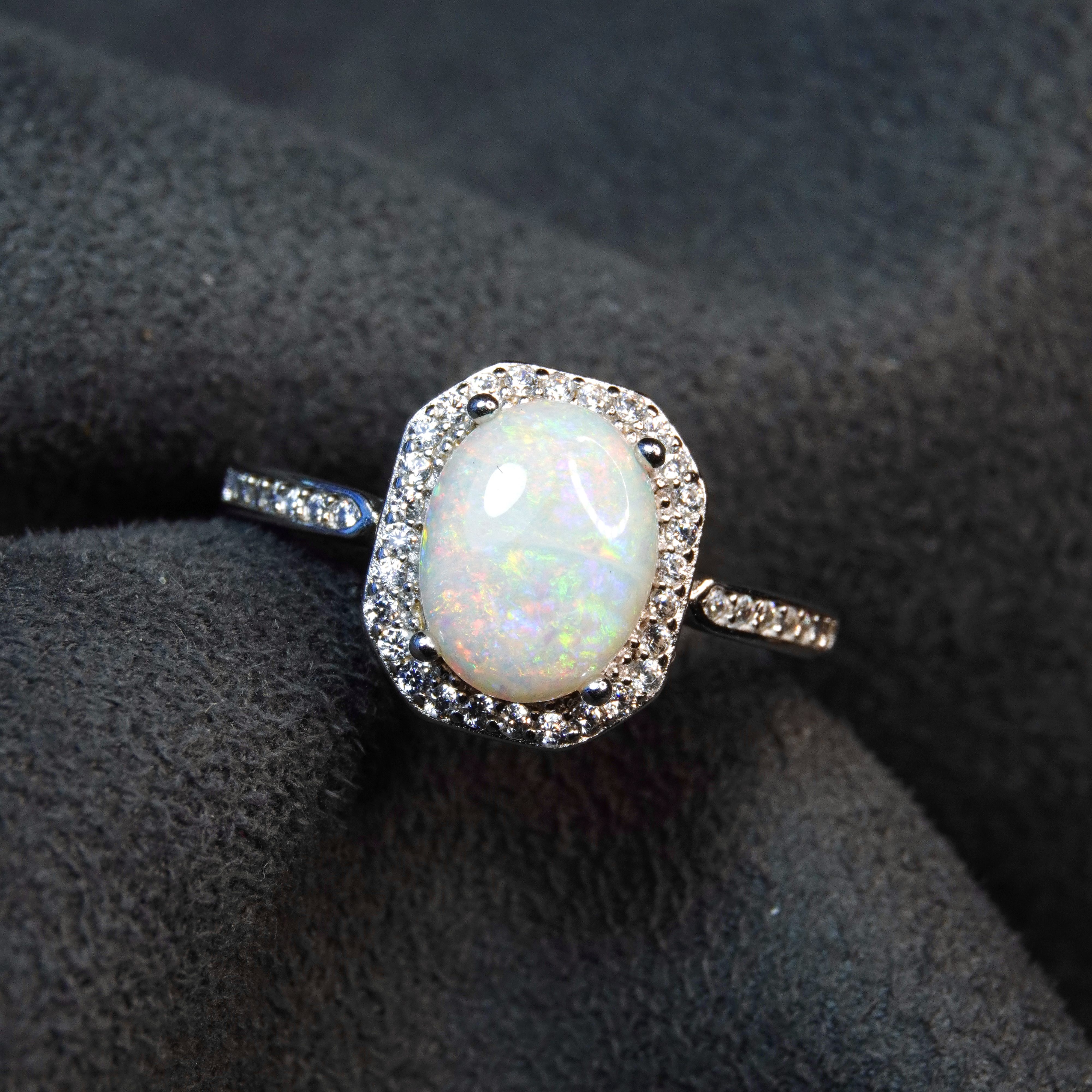 澳大利亚白欧泊戒指