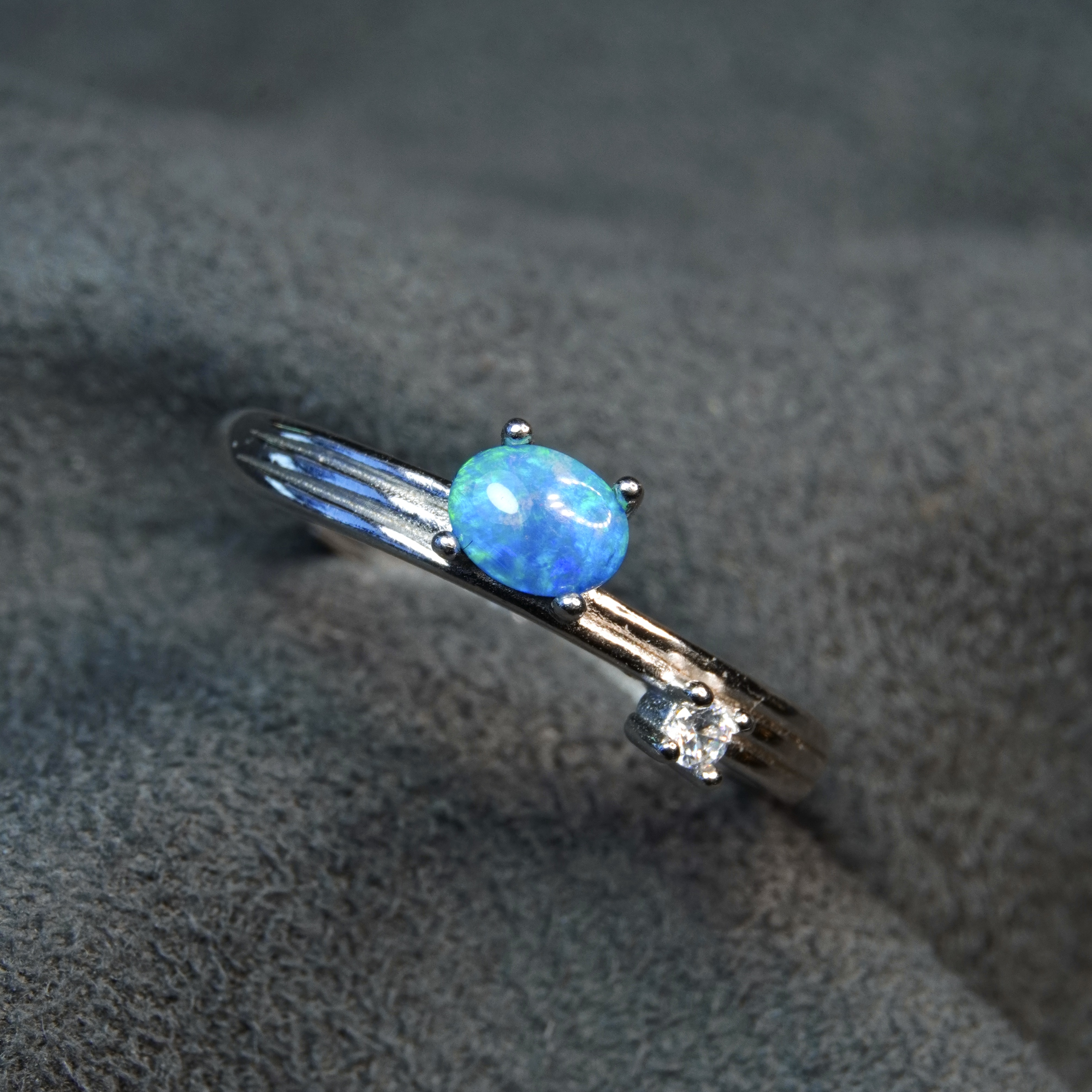 澳大利亚水晶欧泊戒指