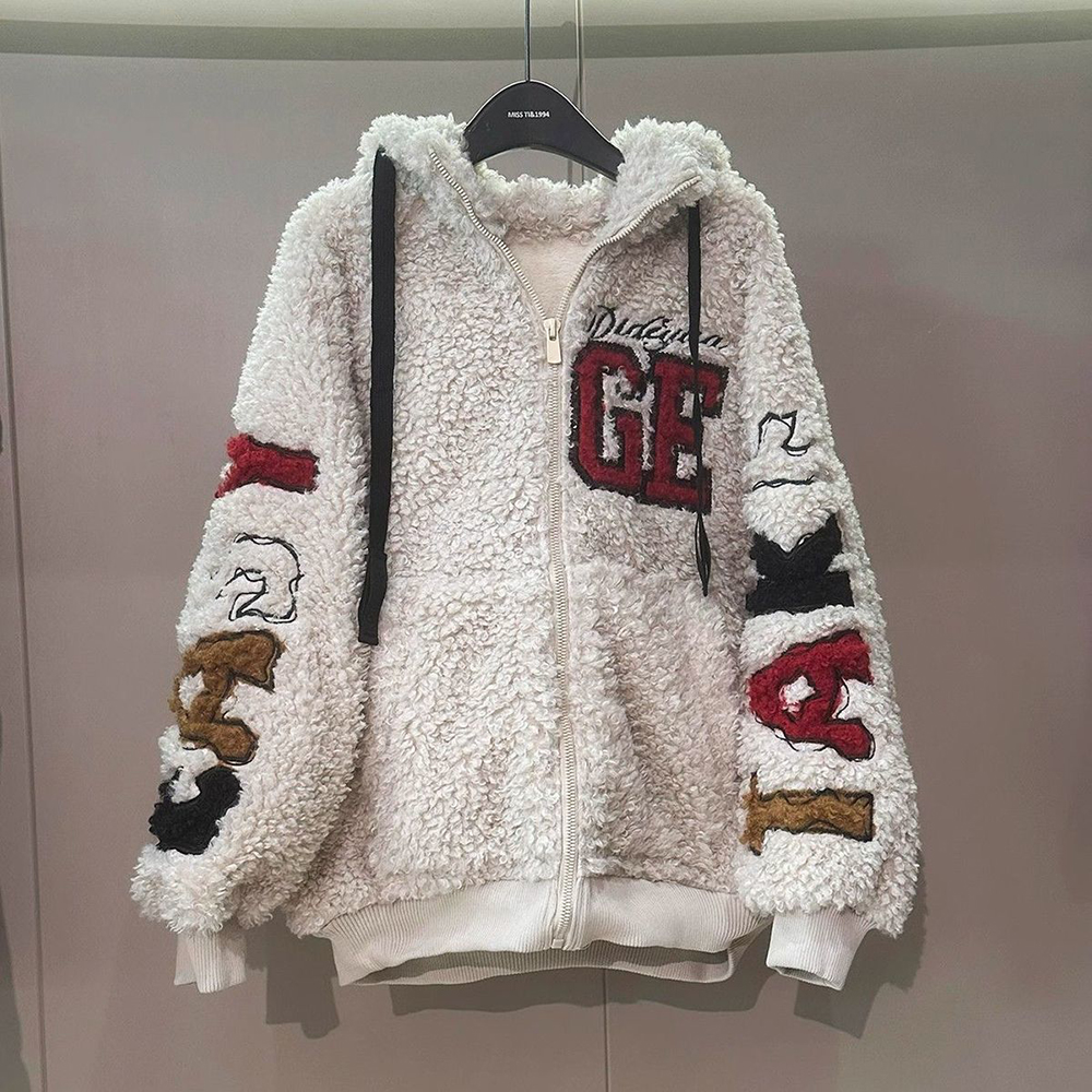 胖mm特大码300斤重工刺绣卡通黛丝羊羔毛茸茸加绒连帽外套女秋冬