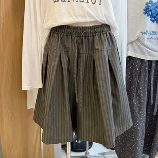 胖mm特大码300斤港味复古竖条纹裙裤女夏松紧腰宽松休闲阔腿短裤