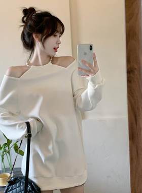 胖mm特大码300斤挂脖珠链连衣裙女春秋款法式气质宽松露肩卫衣裙