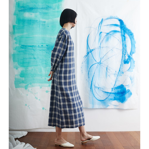 蓝色亚麻长款连衣裙休闲复古格子