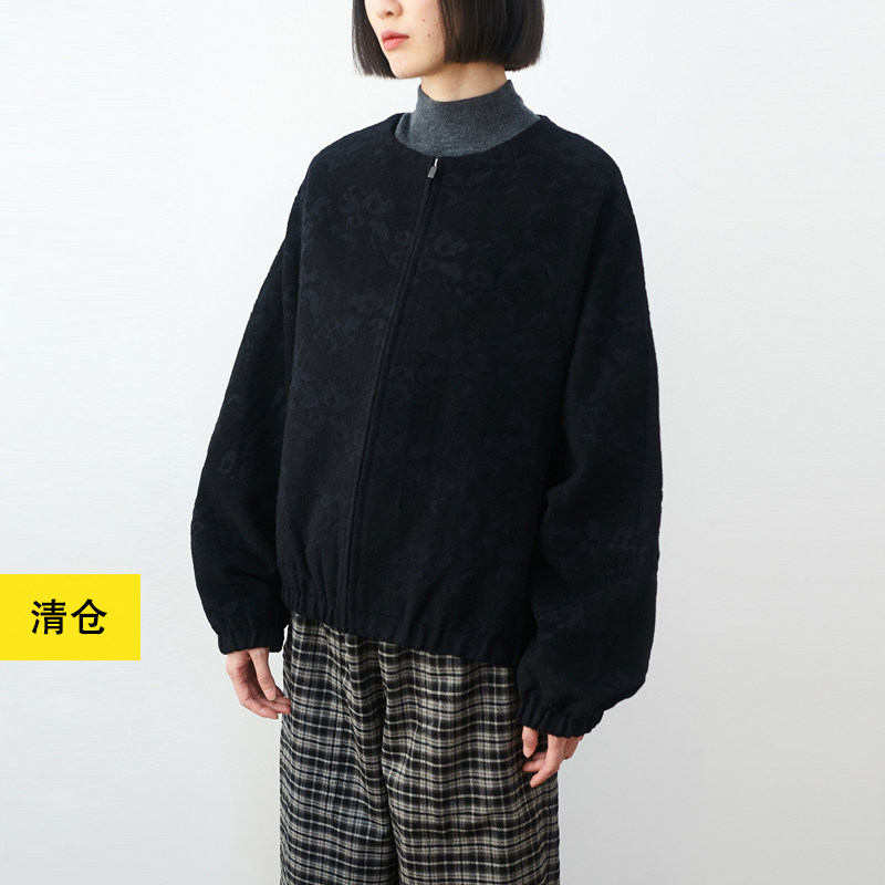 顺羊毛呢织花宽松保暖短外套