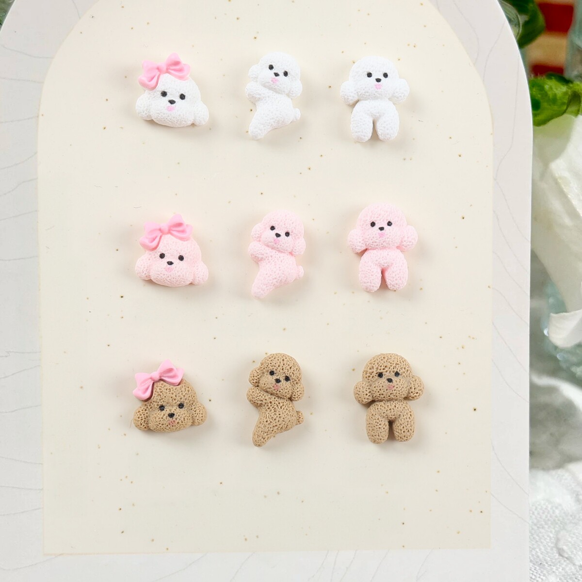新款仿真卡通粉色泰迪狗美甲饰品树脂小奶狗白色萌宝领结指甲配件