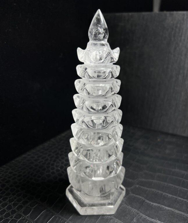 천연 흰색 크리스탈 WENCHANG PAGODA 9층 WENCHANG PAGODA 다채로운 빛 조각은 정교하고 다양합니다
