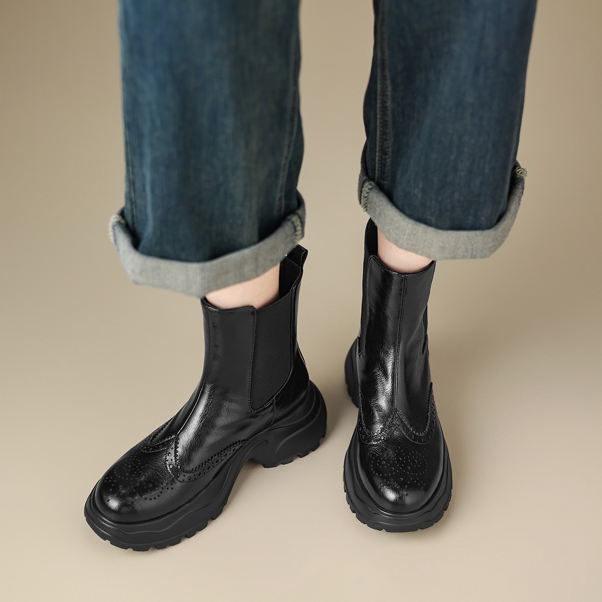 圆头厚底舒适百搭短筒切尔西靴女