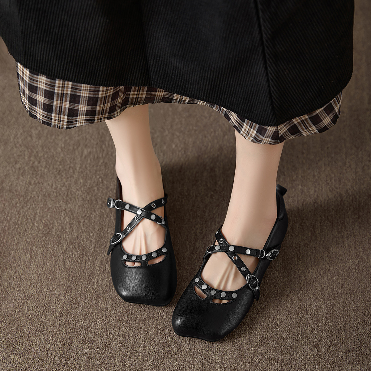 欧美风时尚芭蕾猪鼻鞋女