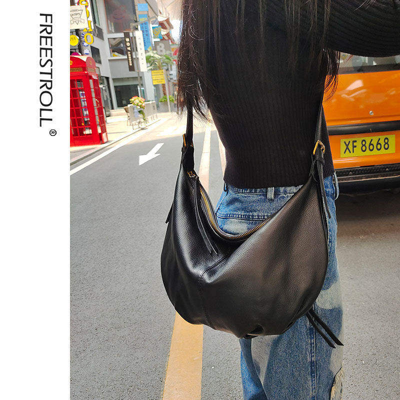 时尚饺子包头层牛皮单肩斜挎包轻便大容量休闲包包日常通勤百搭