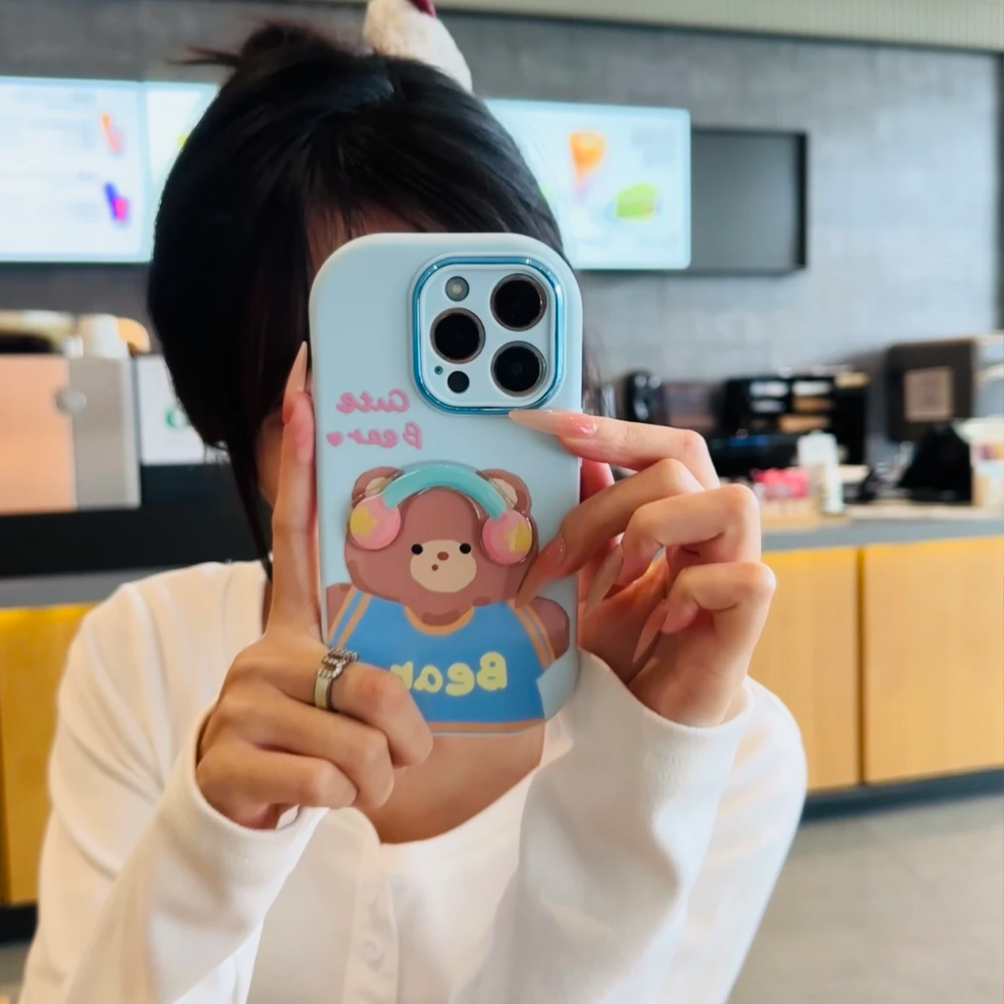 耳机蓝衣小熊贴件新款适用苹果17Pro手机壳iPhone16max小米15华为mate80pura70k60reno14荣耀400x200findx8