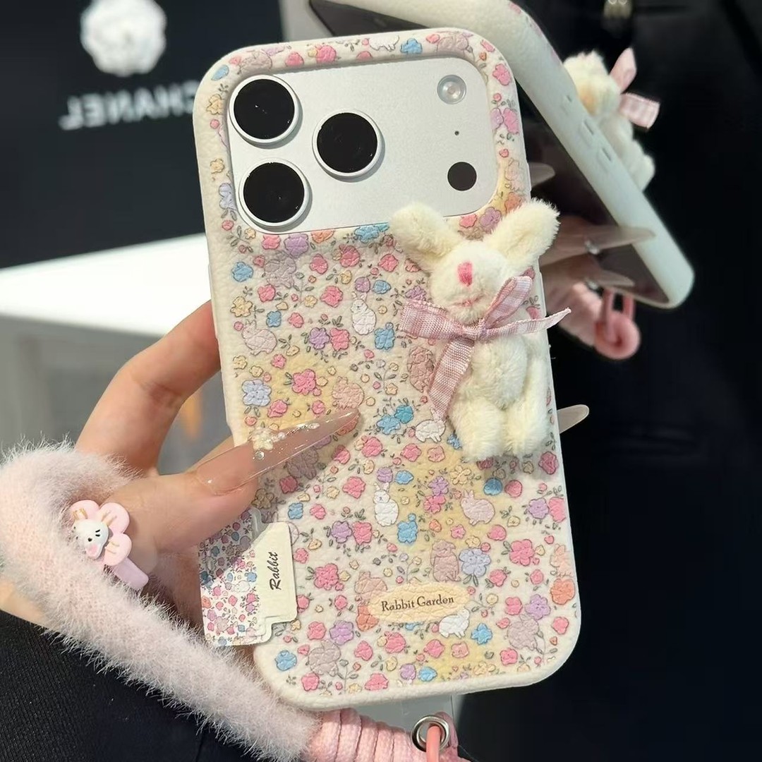 冬日碎花兔标签新款适用苹果17Pro手机壳iPhone16max小米15华为mate80pura70k80Reno14荣耀400vivox200findx9