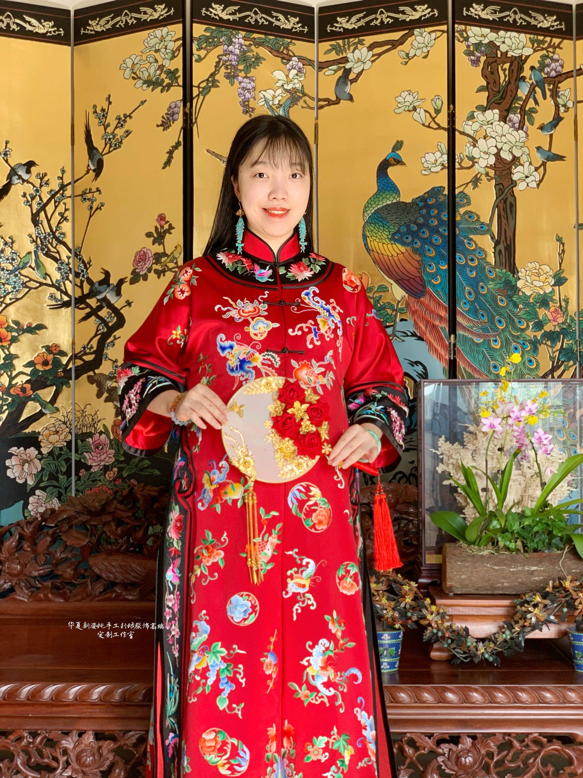 原创中式复古故宫款清宫廷大红色真丝纯手工京绣苏绣旗袍氅衣外套
