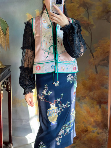 中国风复古新中式真丝手工苏绣太阳花如意头花边旗袍马甲坎肩外套