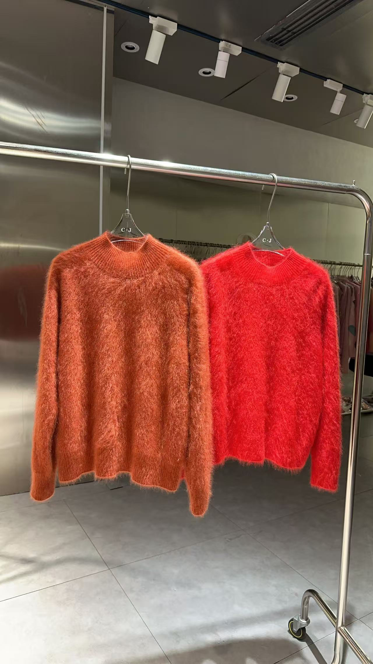 2060半高领山羊绒拉绒毛衣上衣