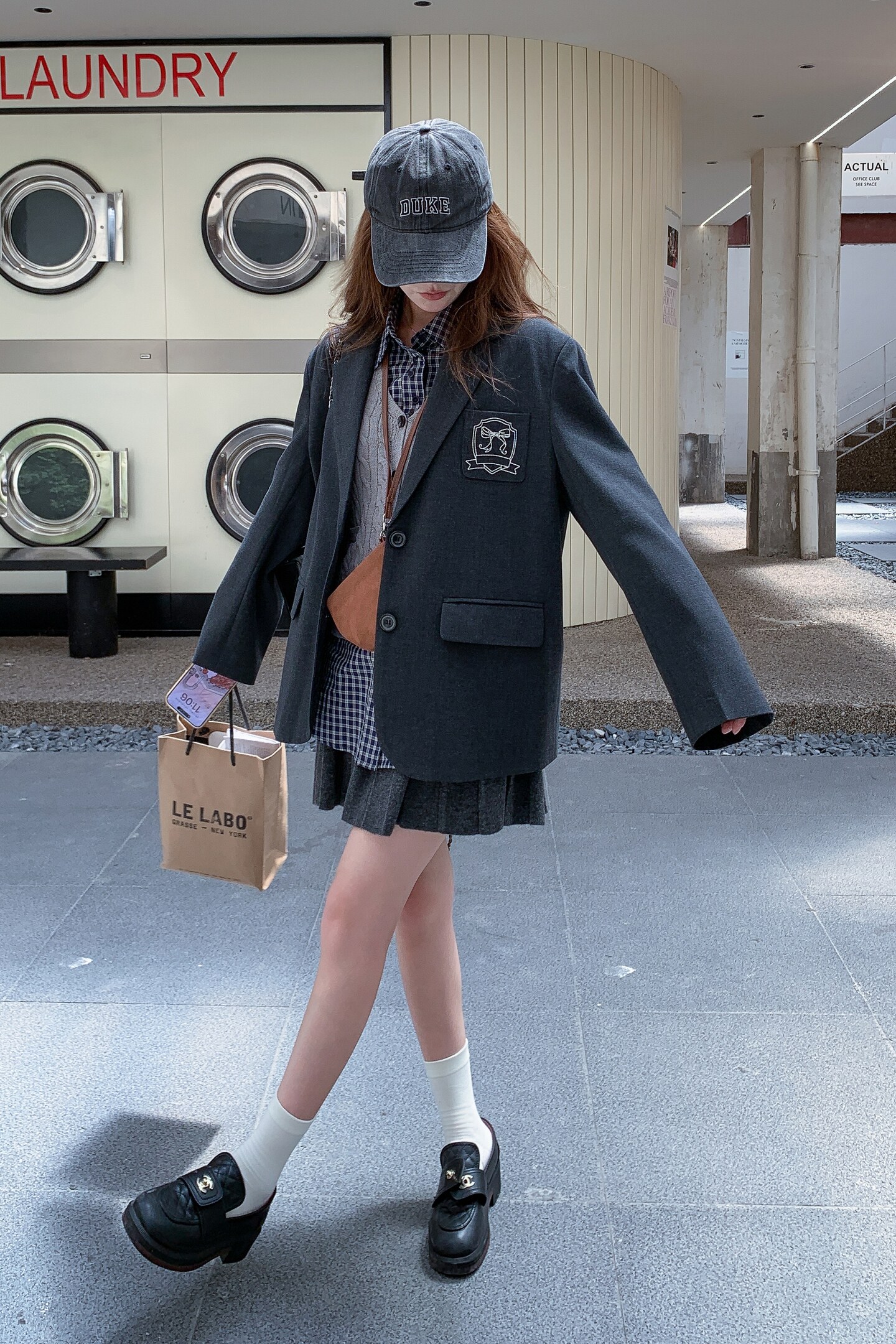 学院风深灰色短款西装外套女春秋高级小众超火好看独特漂亮小西服,女装西装,世纪海洋