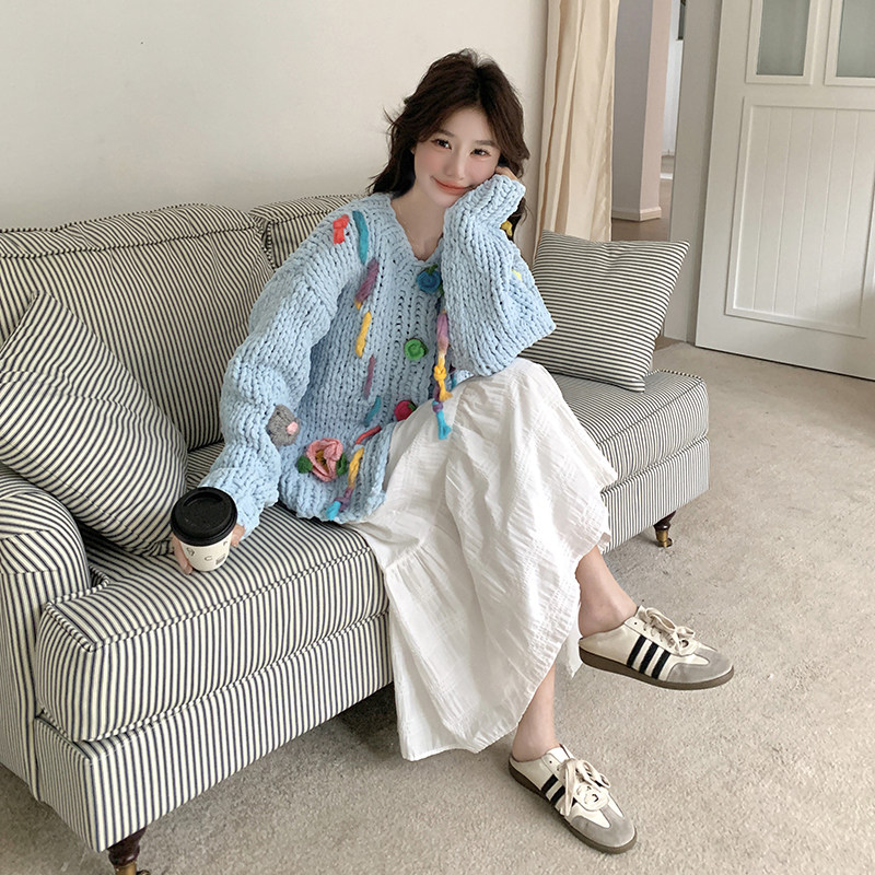 超好看多巴胺蓝色针织外套女春夏2025新款设计感小众立体花朵开衫,针织衫/毛衣,世纪海洋