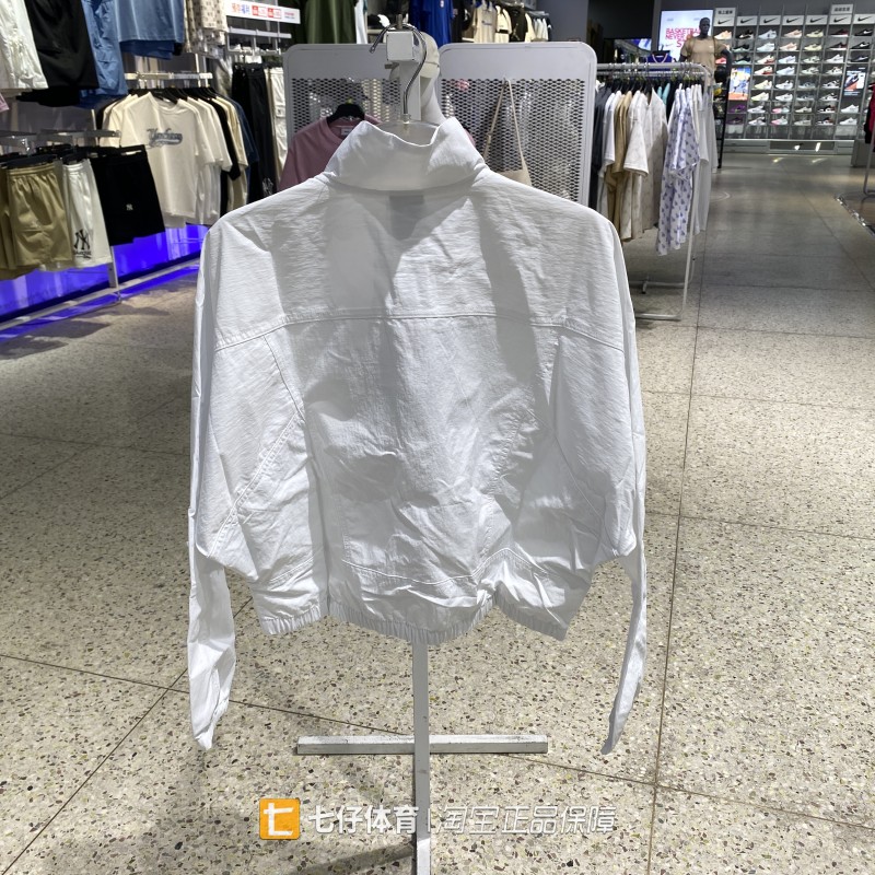 耐克女梭织立领透气运动休闲外套