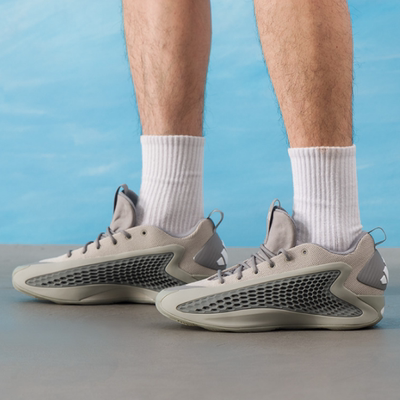 Adidas阿迪达斯正品新款春秋男女同款低帮缓震运动篮球鞋JS1775