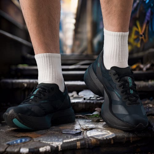 Adidas阿迪达斯正品新款四季款男子透气轻便百搭运动跑步鞋HQ7411