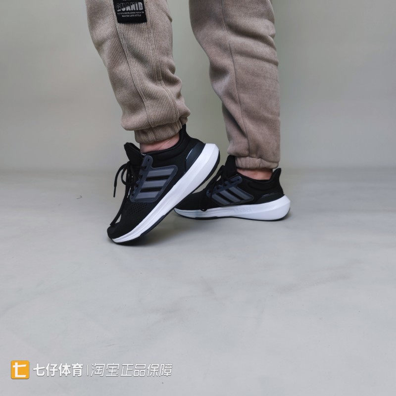 阿迪达斯男透气耐磨休闲跑步鞋