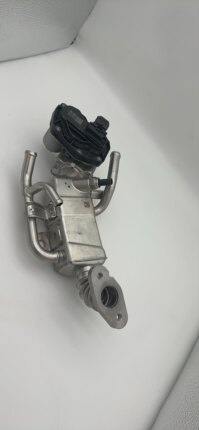 适用于起亚现代1.5T凯酷索石排气再循环阀EGR阀总成原装