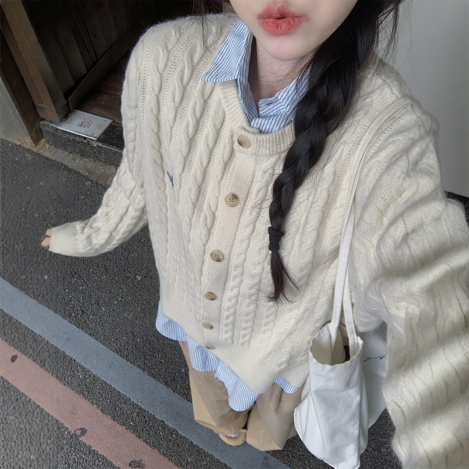 韩系麻花针织开衫女miu系秋冬温柔风叠穿纽扣腊肠狗刺绣毛衣外套,女装/女士精品,毛针织衫,淘宝优惠券,粉丝福利购,淘宝优惠卷