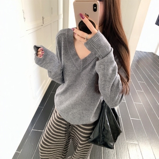 温柔慵懒风V领毛衣女秋冬季 女打底内搭 宽松松驰感显瘦上衣针织衫