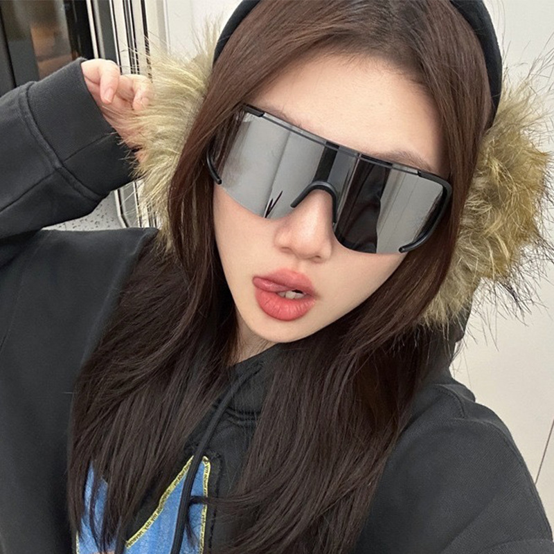 冬季大框户外运动眼镜女滑雪登山防风太阳镜骑行护目墨镜男潮几何