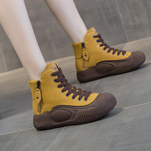 软皮软底时尚休闲短靴子高帮鞋女