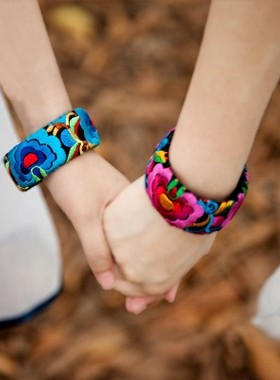 民族风女士苗银棉麻绣花开口手镯