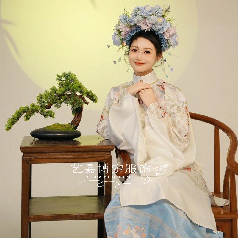 明制古风汉服外景拍照主题服装