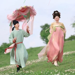 新款影楼小众情侣服装主题齐胸唐褙唐制可爱俏皮汉服日常婚纱照