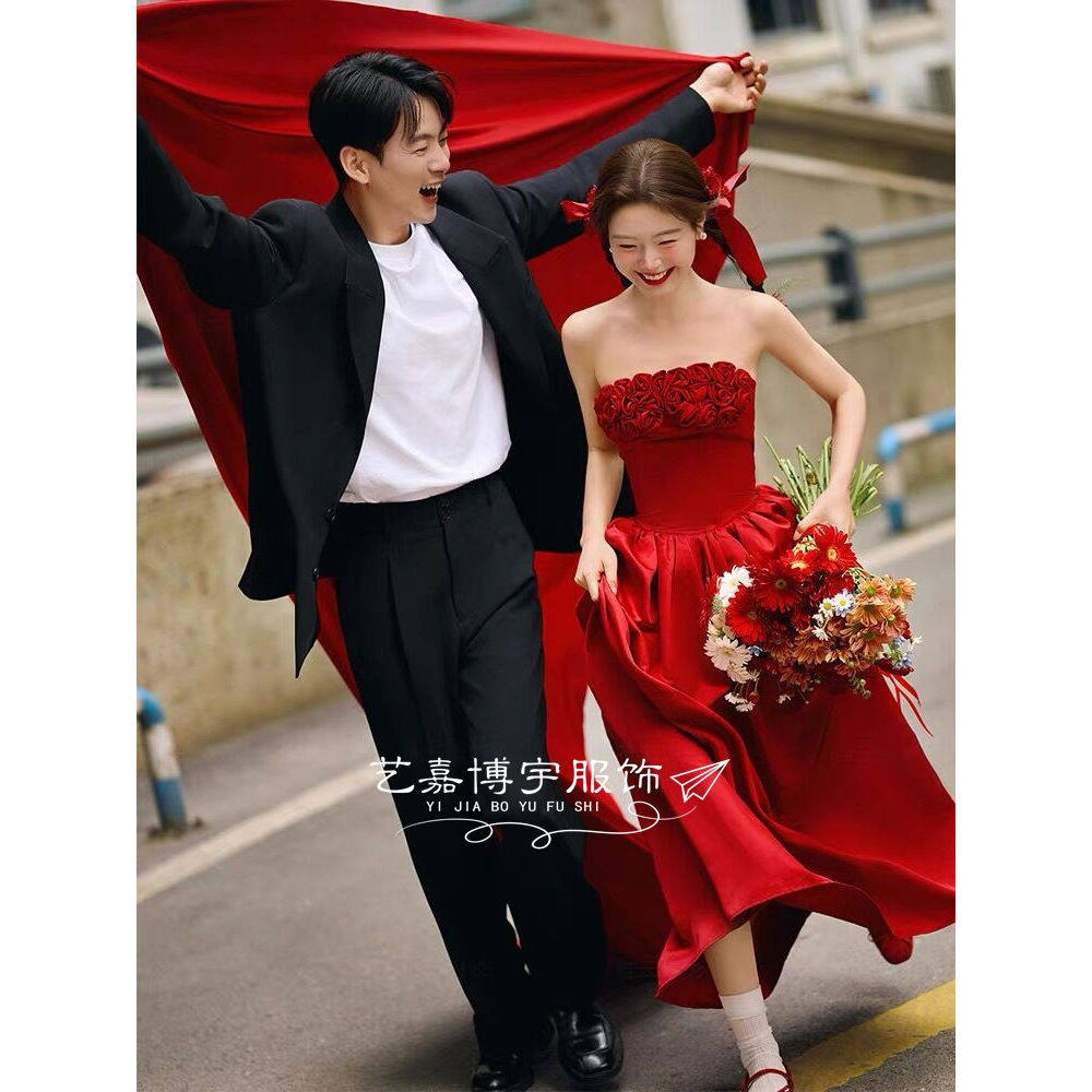 红色抹胸花朵情侣新娘晨袍订婚服