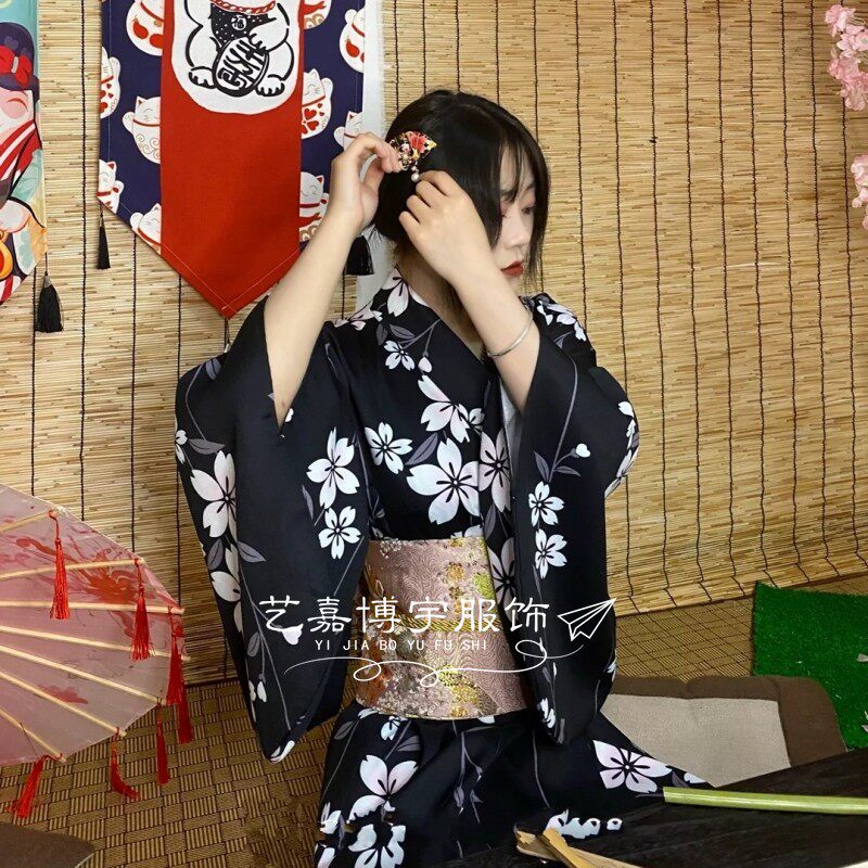 和服女正装传统日式拍照写真