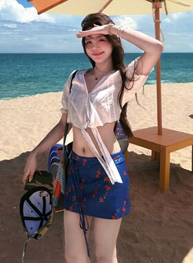 2026新款海边度假比基尼女碎花田园风绑带衬衫高腰半身裙两件套装