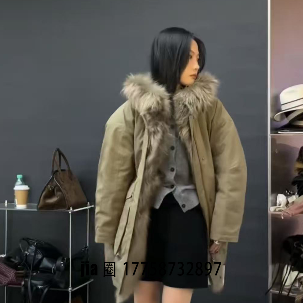 2025秋冬新品中长款军绿色毛领羽绒服外套女  价私问