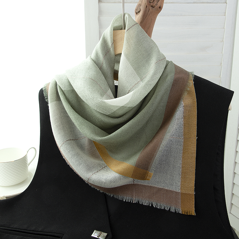 南法度假风山羊绒色织撞色边围巾