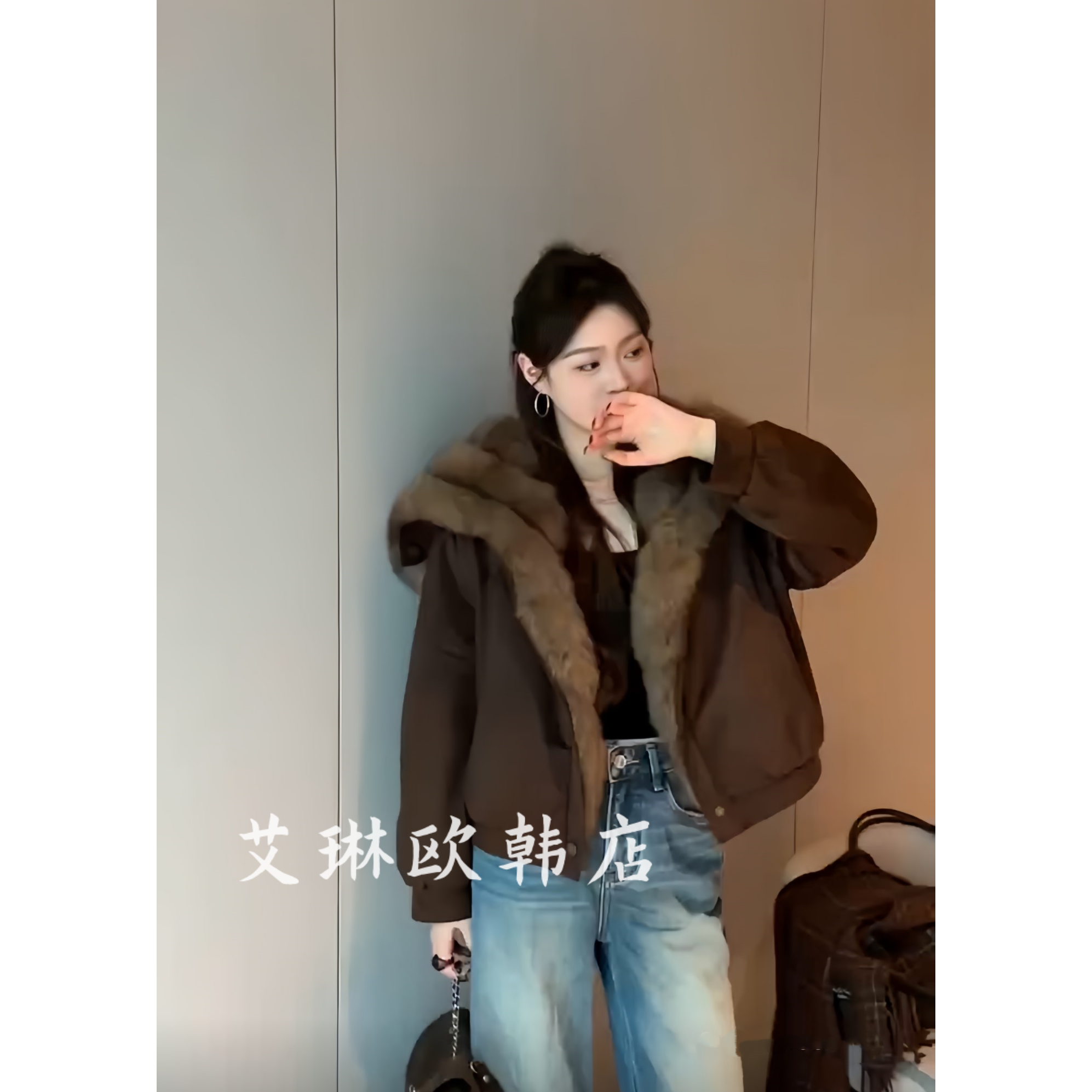 5282冬白鹅绒羽绒服外套狐狸毛领