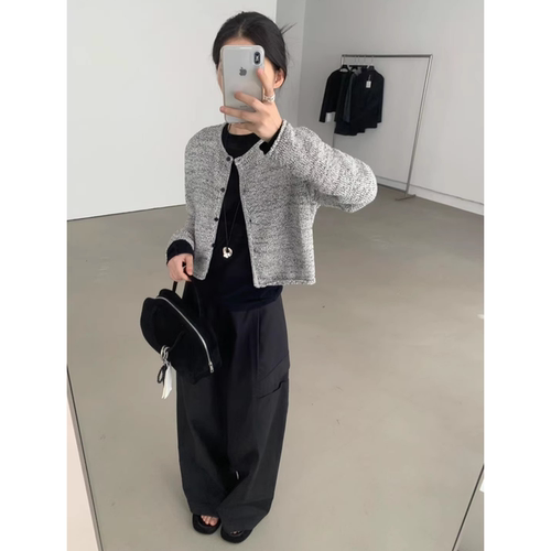月亮家61666秋款圆领针织衫女