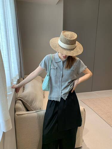 卡蔓韩标260173夏装新款miu系镂空钩花拼接翻领短袖针织衫女