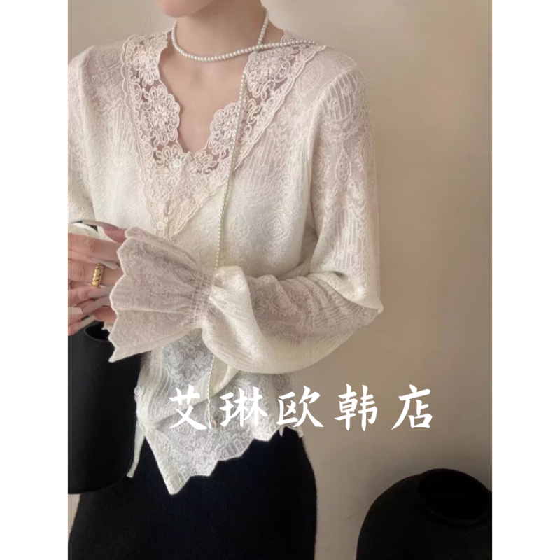 禁止机洗~3301早春新款欧货温柔风蕾丝拼接V领喇叭袖针织衫毛衣女