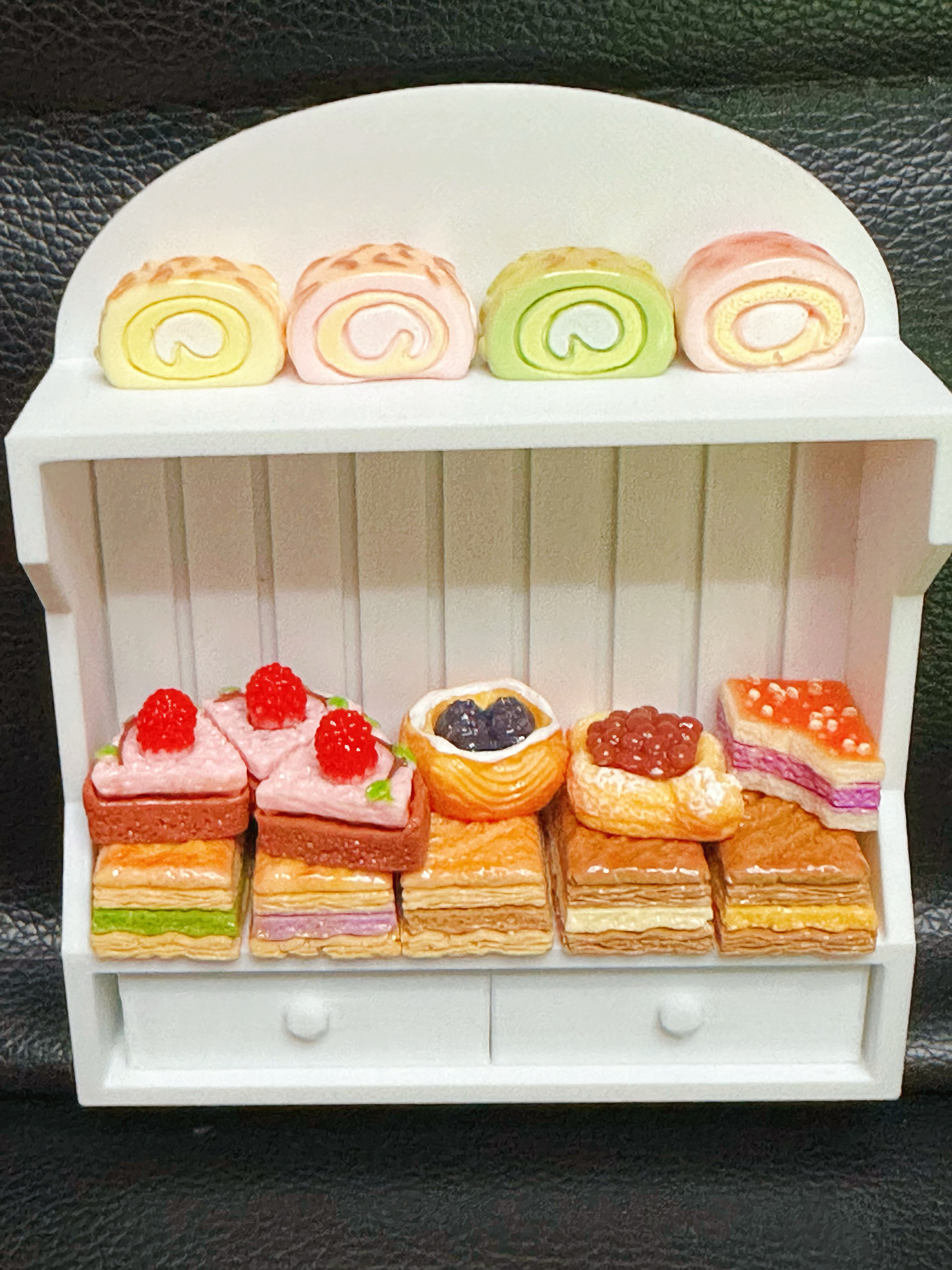 DIY树脂立体微缩手绘写实糕点虎皮卷娃屋摆台奶油胶发饰冰箱贴