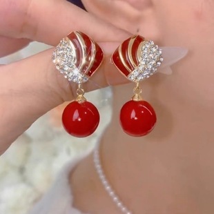新款 流苏珠珠耳饰 红色滴油珍珠耳环女气质几何耳钉轻奢爆款