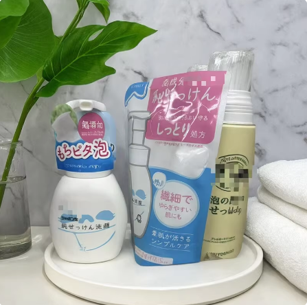 日本委托代买氨基酸洁面慕斯无添加香精温和洗面奶
