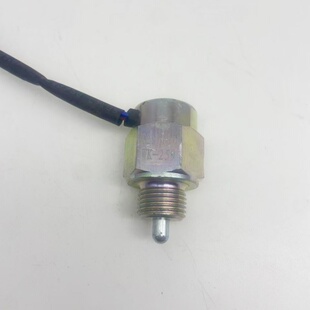 适用于东风多利卡货车倒车灯开关倒档开关WK 259