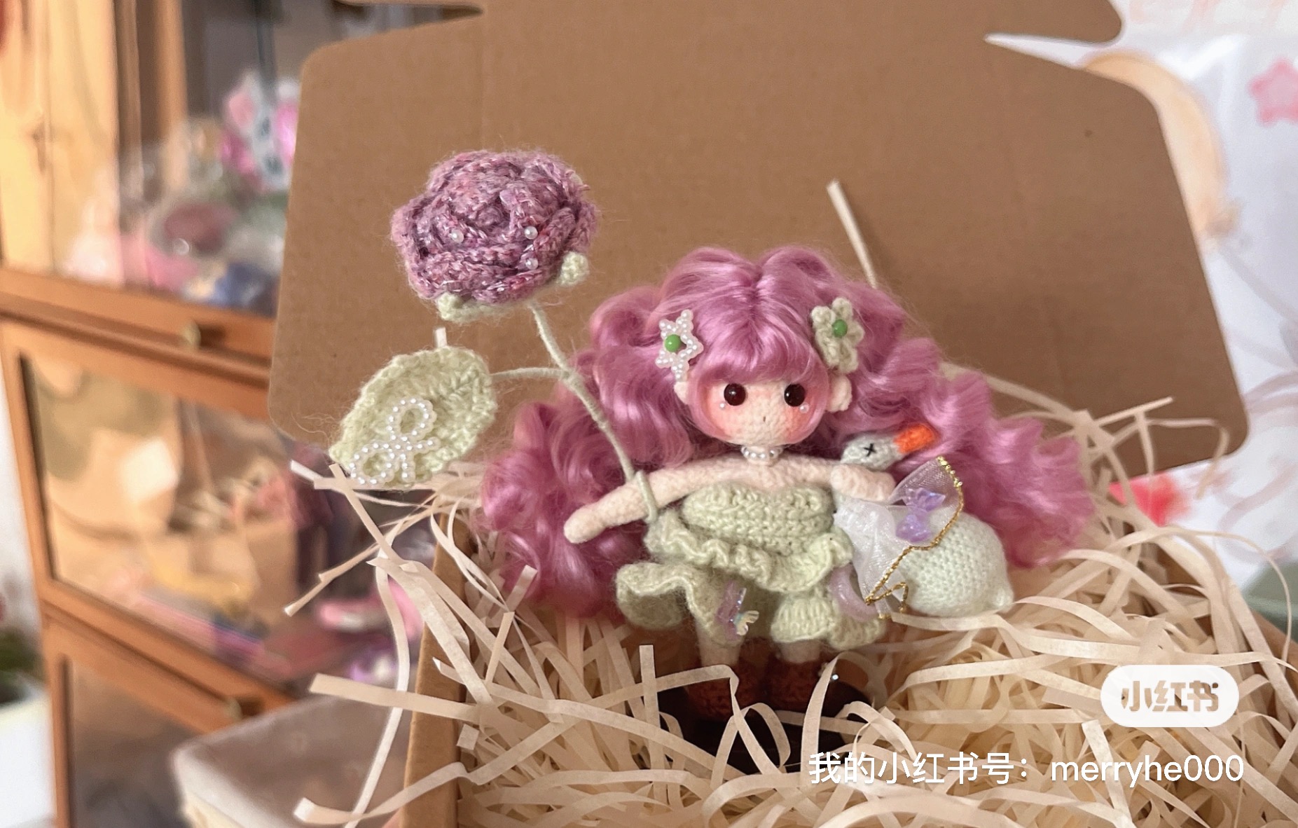 双股棉仔小樱手工编织毛线玩偶摆件挂件成品带玫瑰花鹅妹美丽